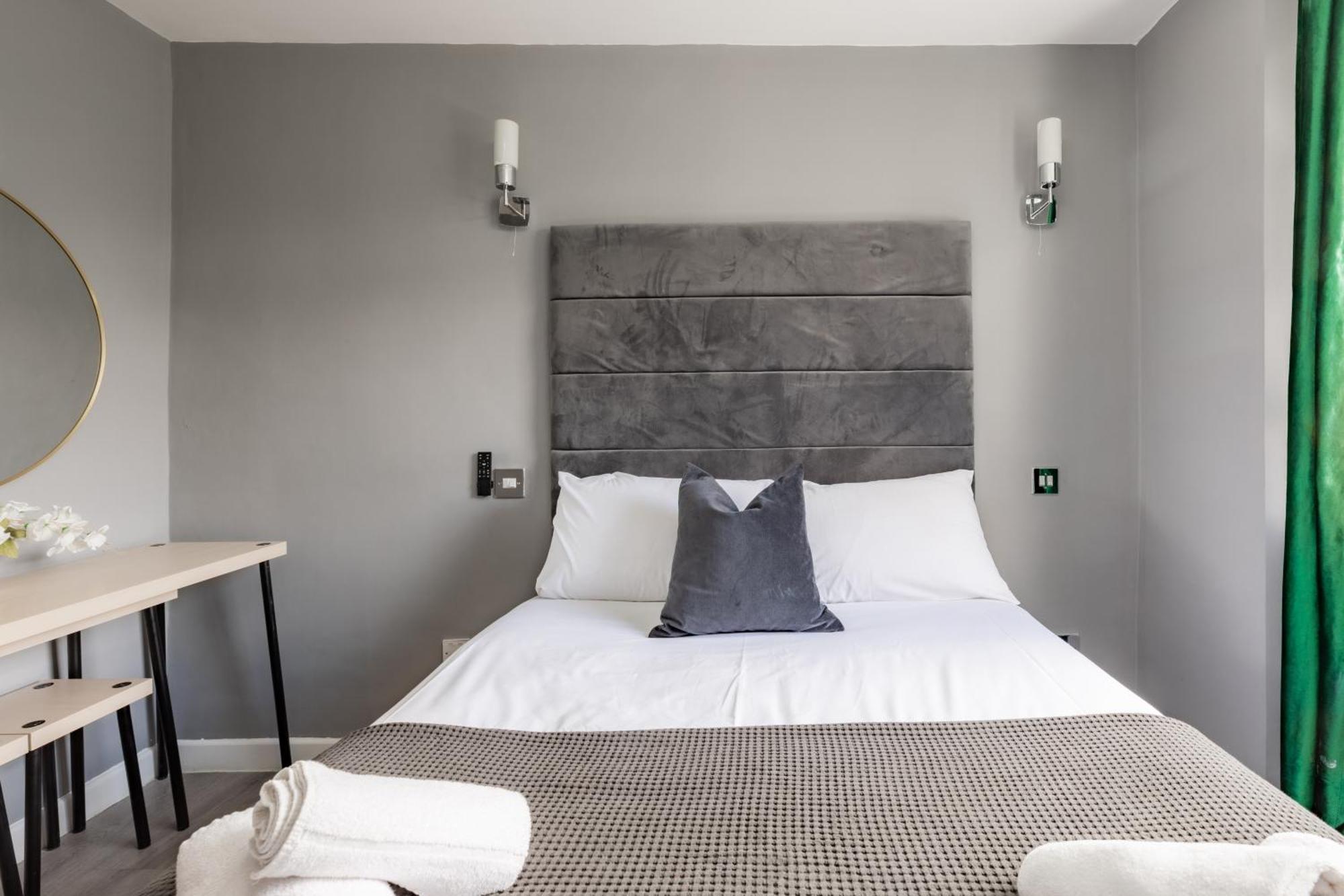Britannia Hyde Park Hotel Bed & Breakfast London
