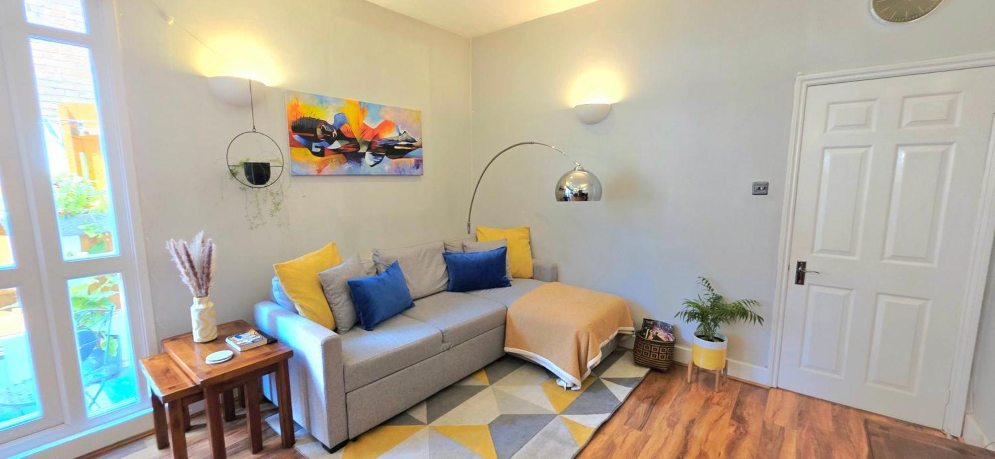The Cozy Lambeth Guest house *