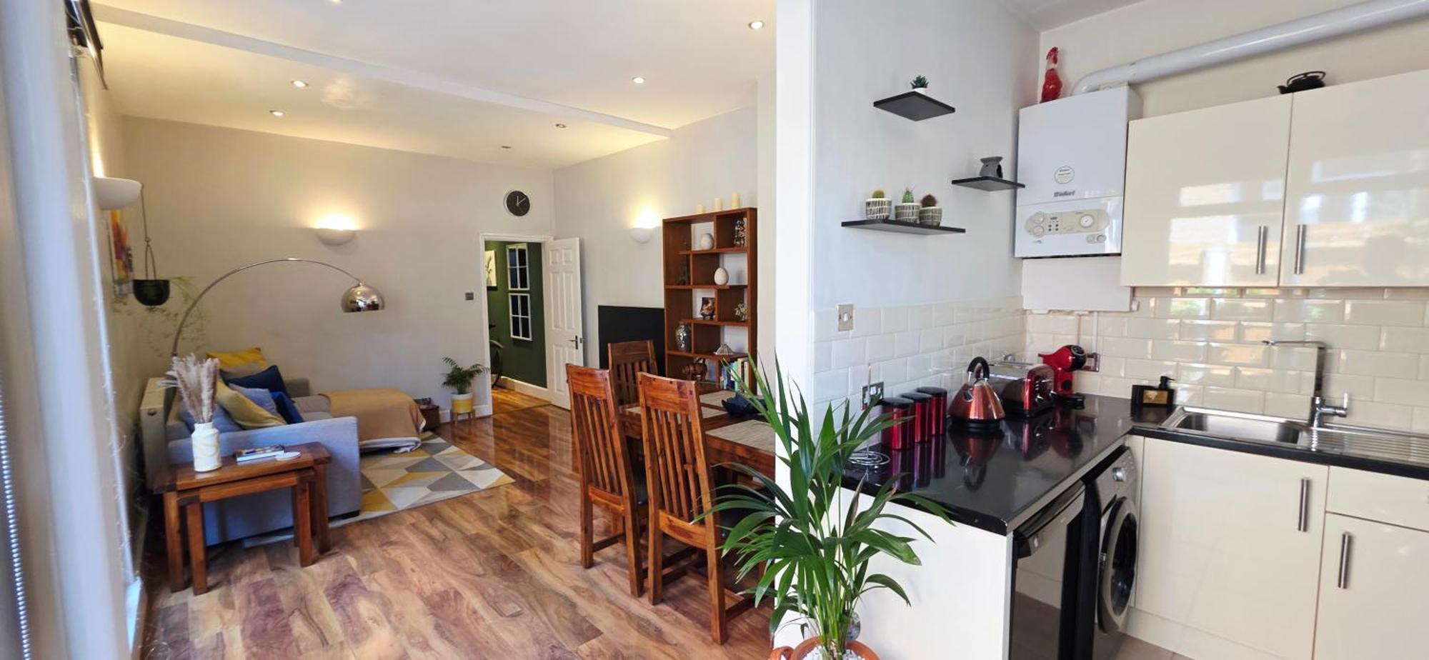 The Cozy Lambeth Guest house London