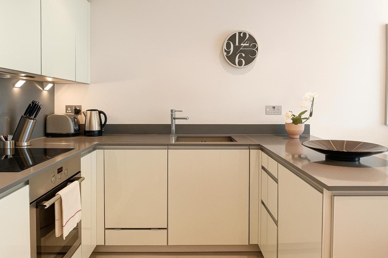 Tower Hill Serviced Apartment