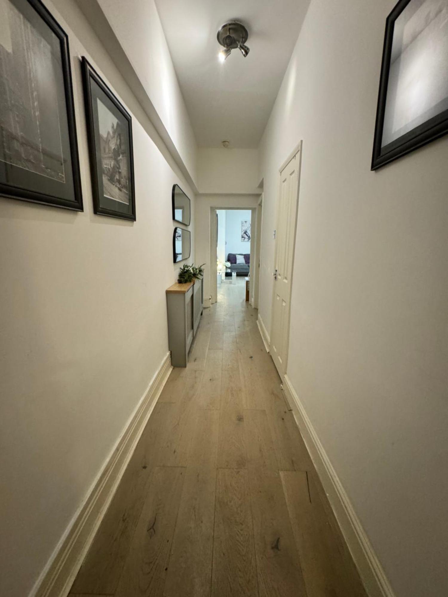 Appartement Modern Spacious With A Courtyard Located In *
