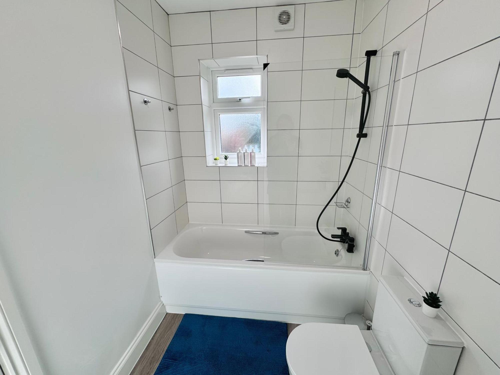 Apartment Cosy 1-bed Flat 30min To & Parking *