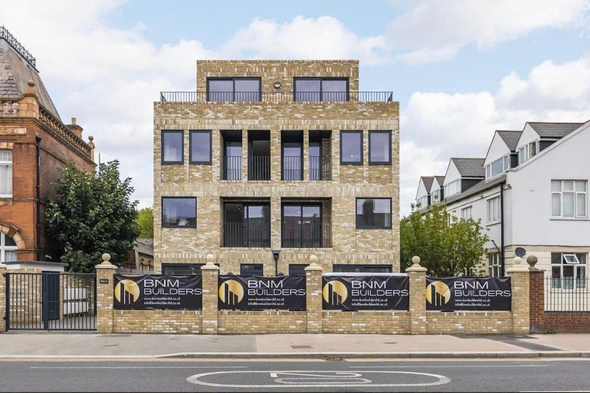 Hobson Woods Apartment London