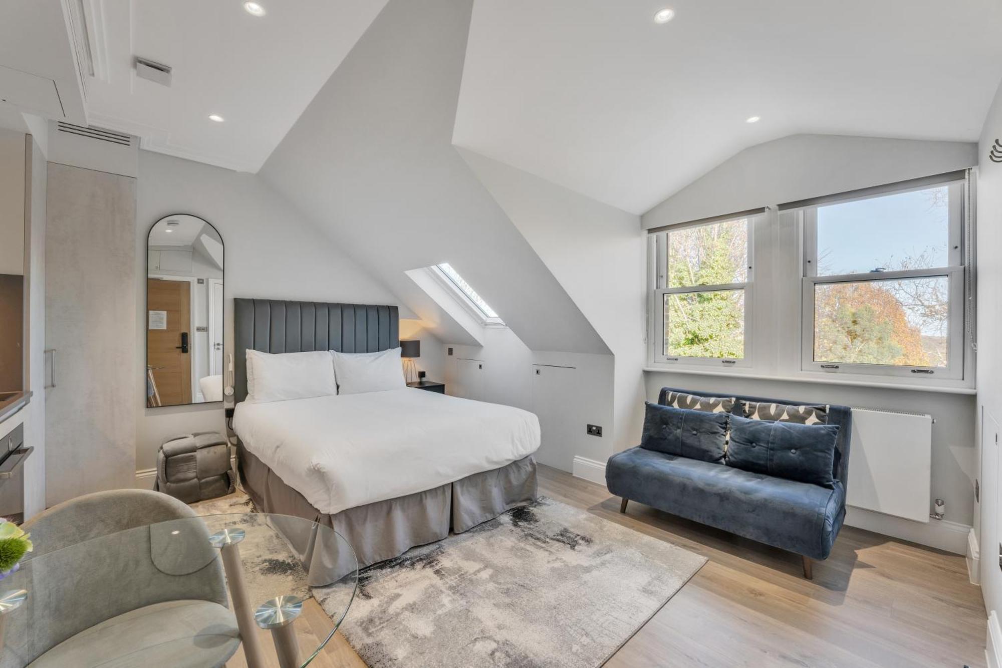 Luxlet - Heart Of Hampstead,