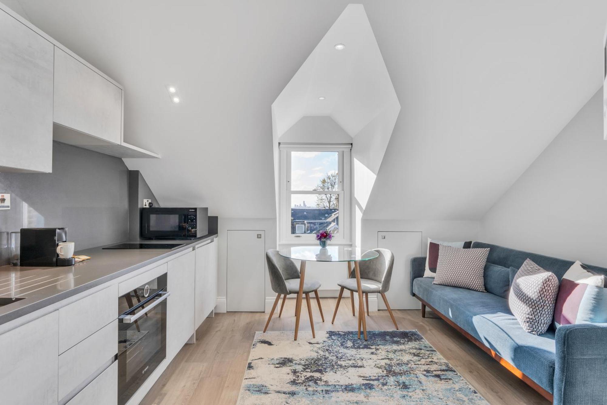 Luxlet - Heart Of Hampstead, *