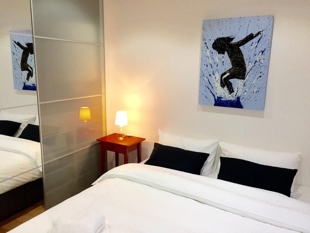 Kings Cross Apartments *