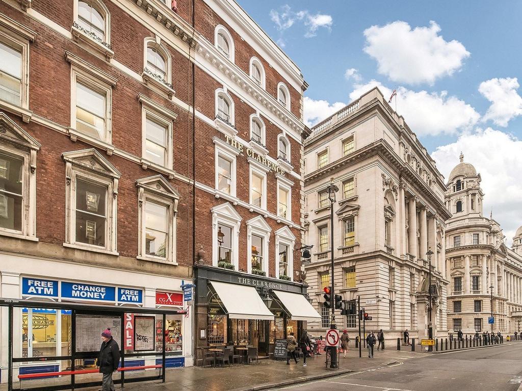 Whitehall Apartment London