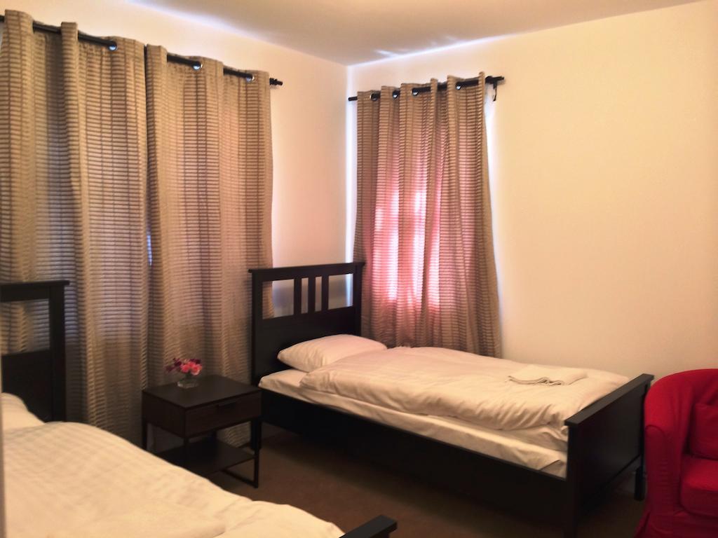 Globe City Apartment