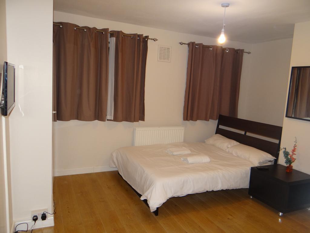 Vallance Road House Guest house London