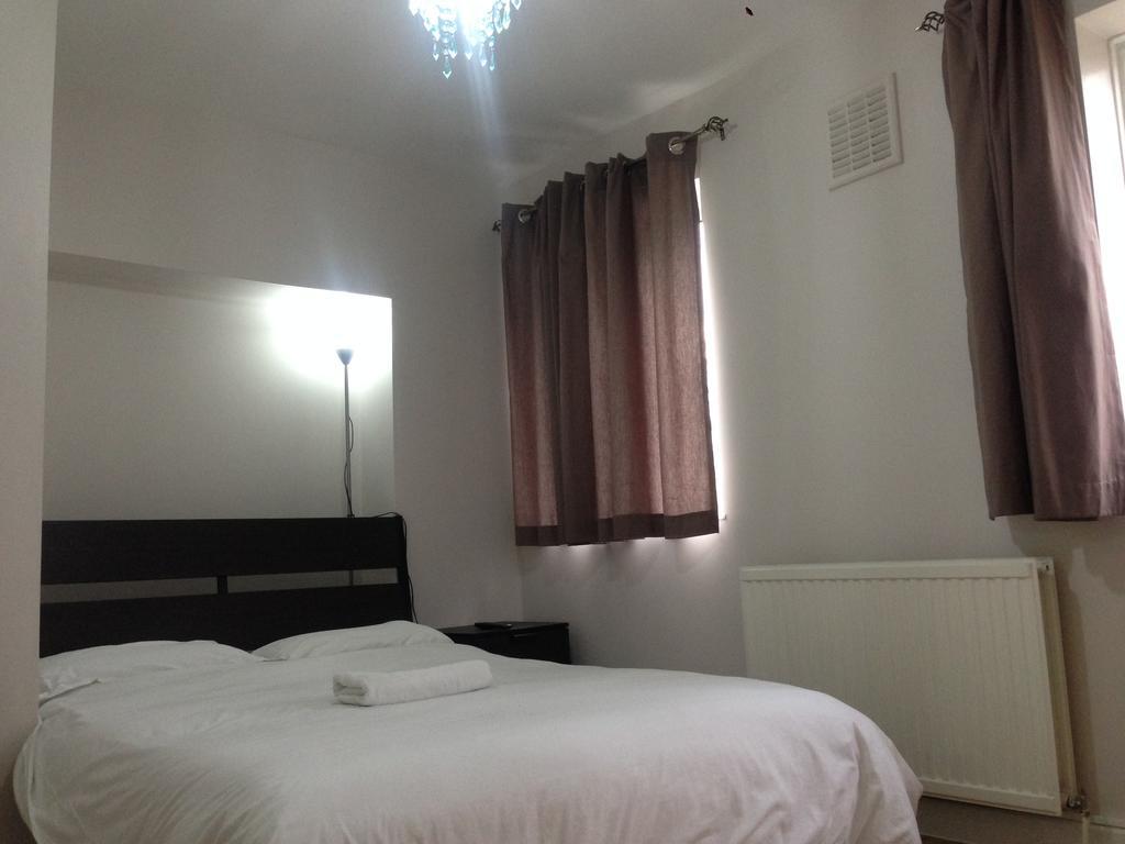 Guest house Vallance Road House 2*