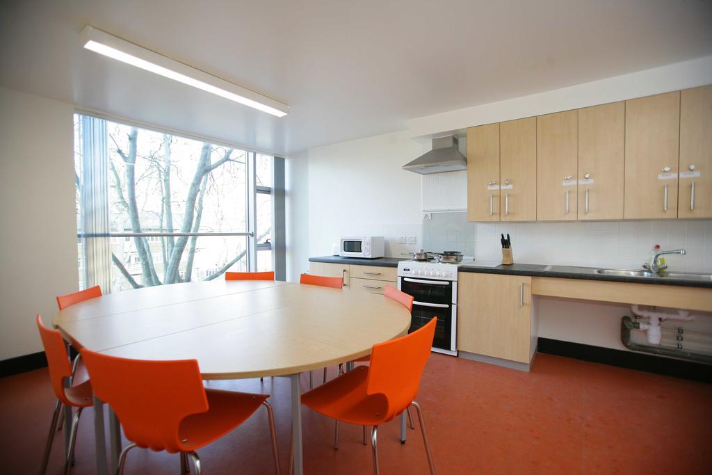 Davies Court Hostel Londen