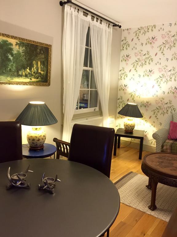 Metro Victoria Appartement *