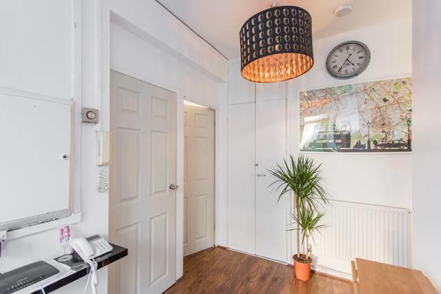 Apartment 2 Bantry House London
