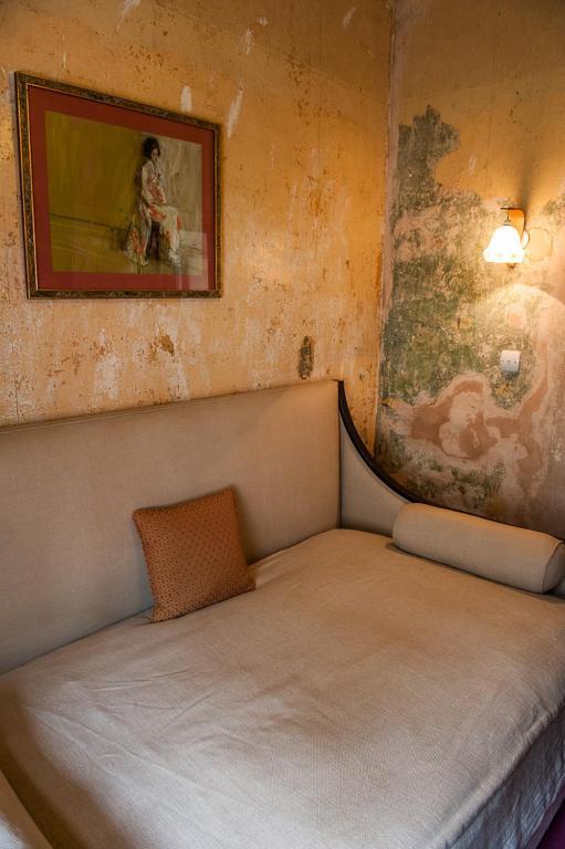 Mike's Guest house 4*