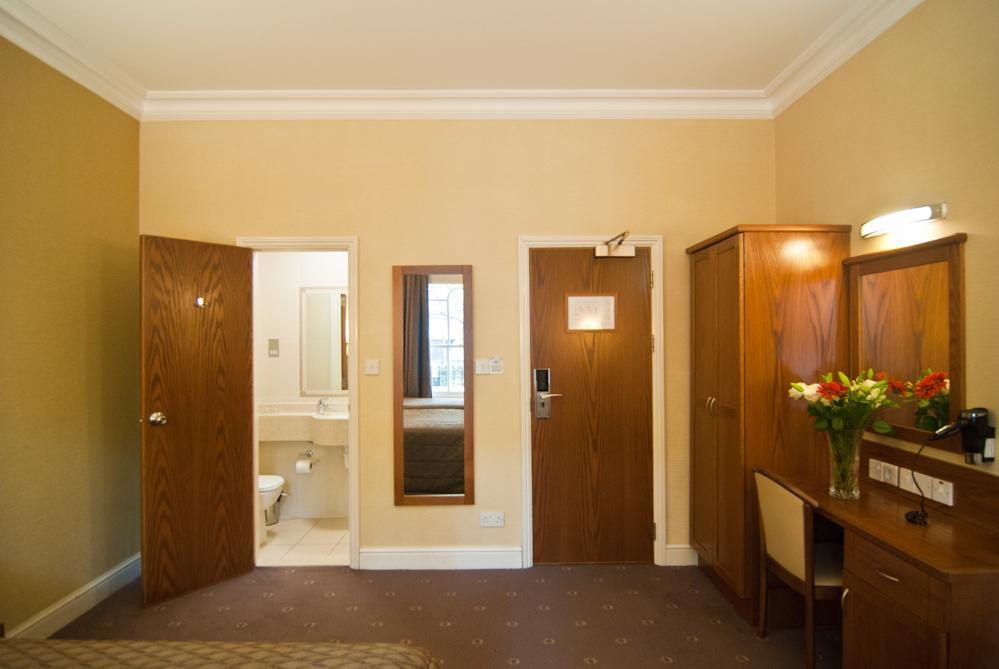 Hotel Orchard 3*