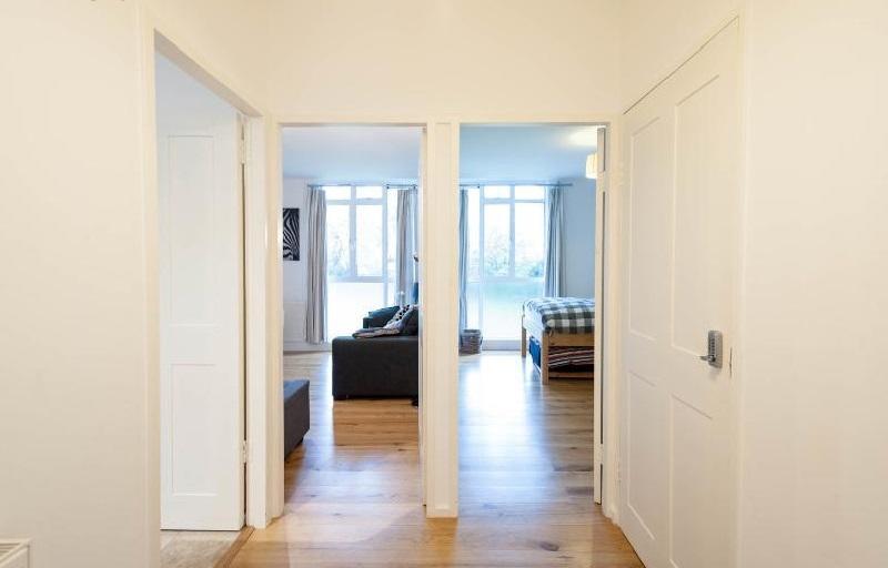 Apartment Bayswater