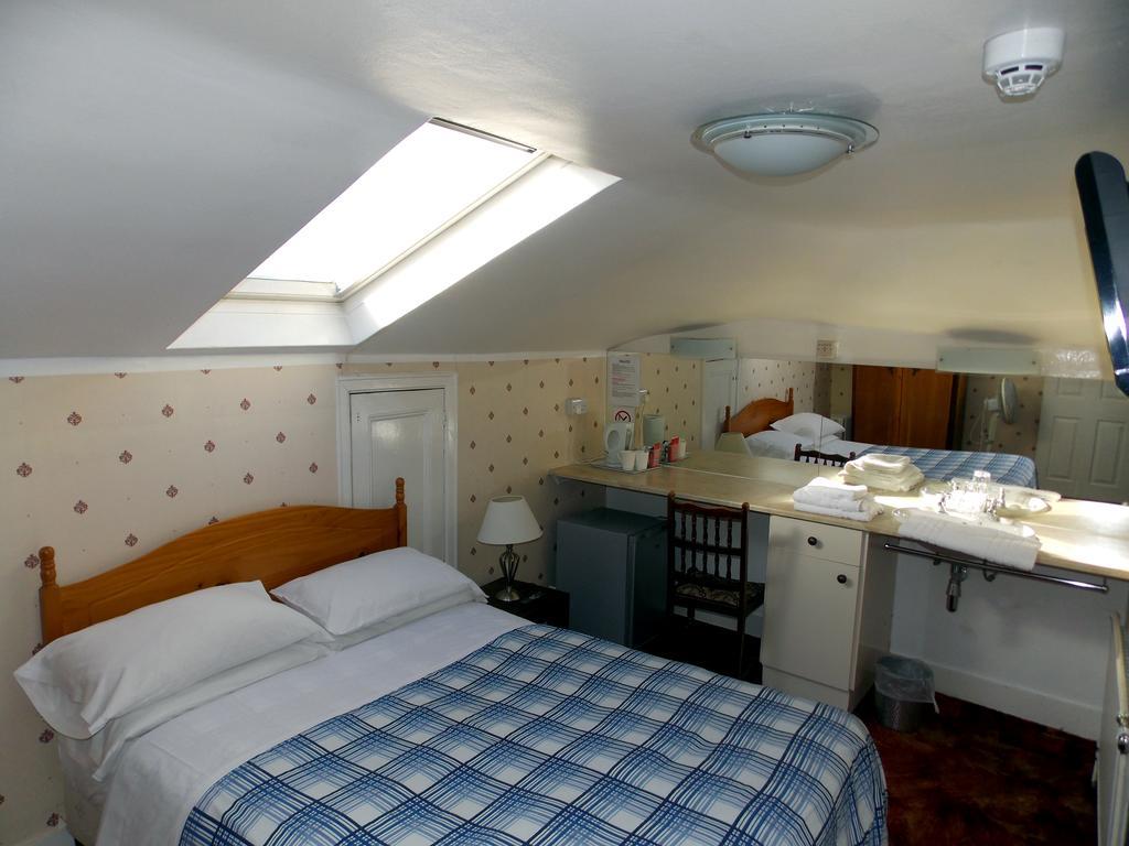 Dillons Guest house