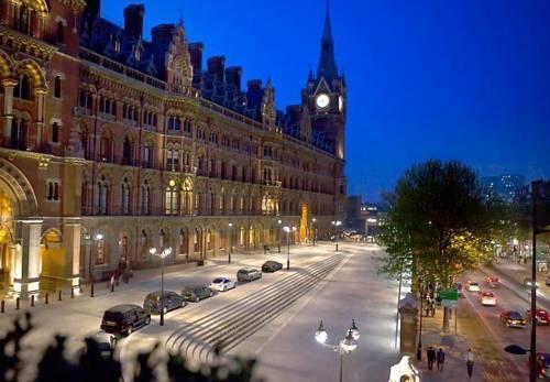 Elmwood Hotel 2*