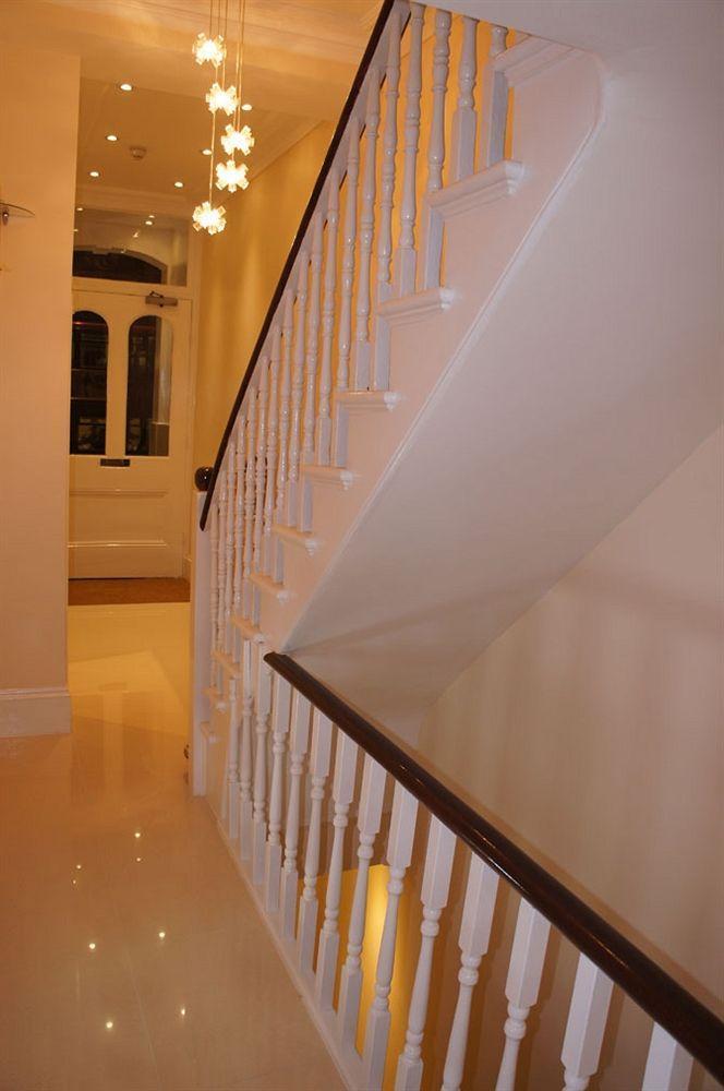 Sapphire 3* London