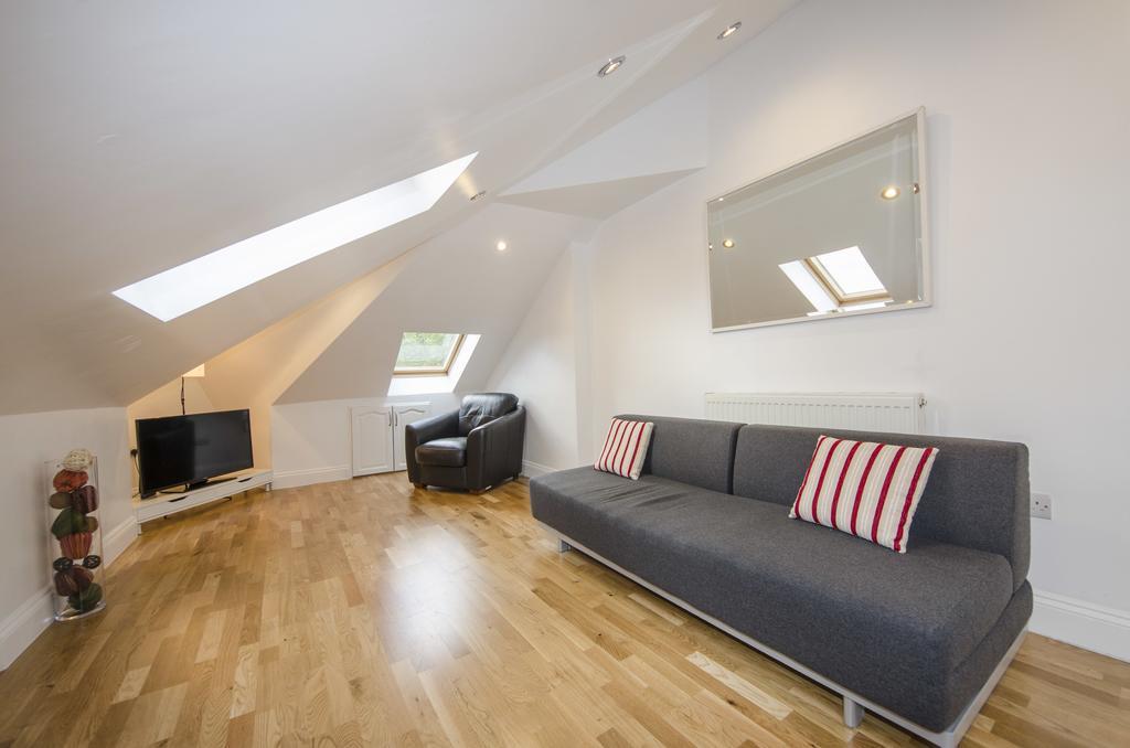 Grand Fulham Apartment London