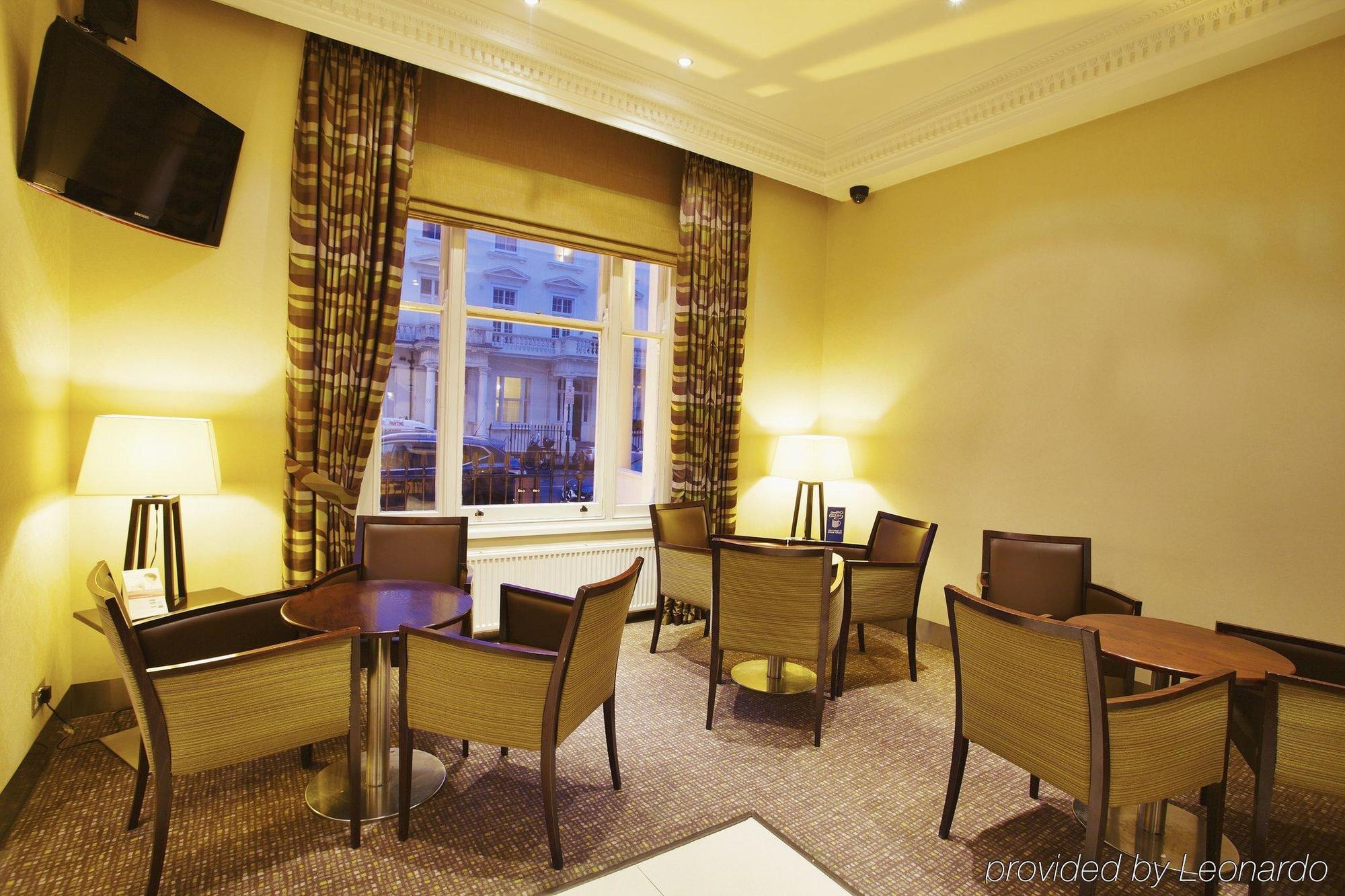 Express Victoria By Ihg 3*