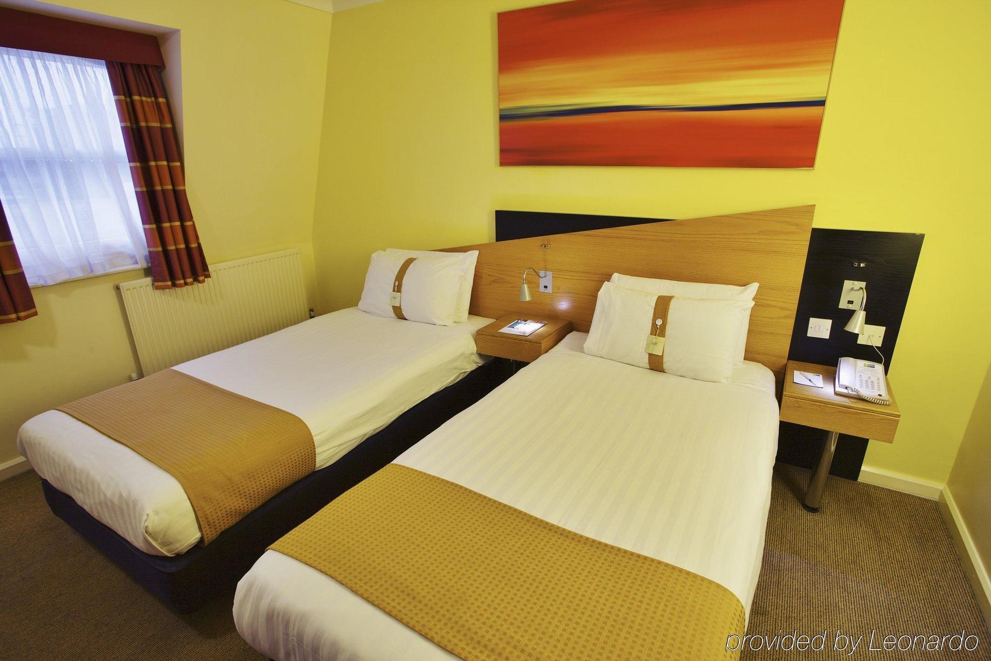 Hotel Express Victoria By Ihg London