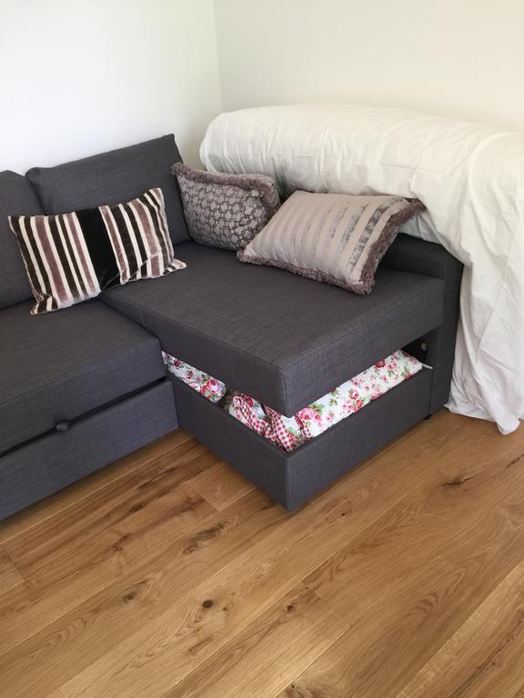 Bayswater Apartment *