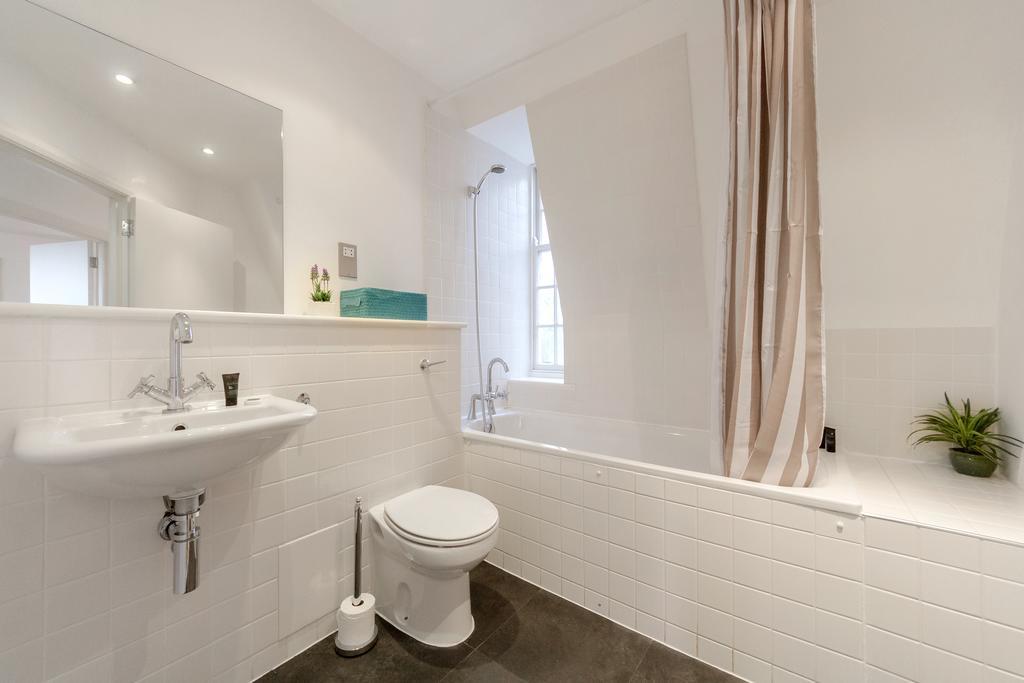 Leilighet Roomspace Serviced - Groveland Court London