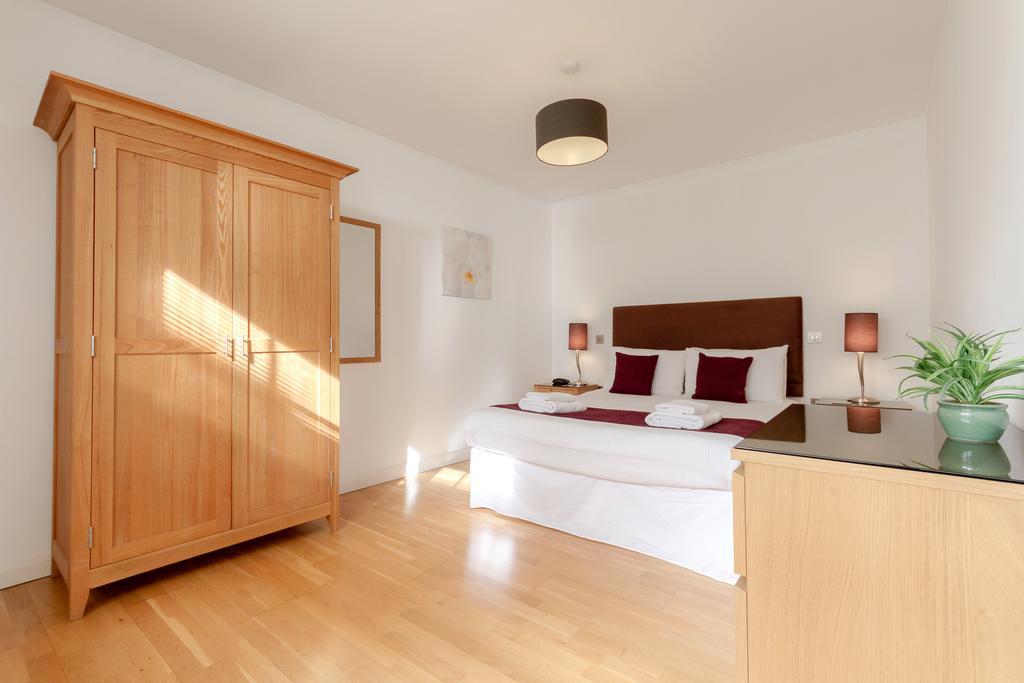 Roomspace Serviced - Groveland Court Leilighet