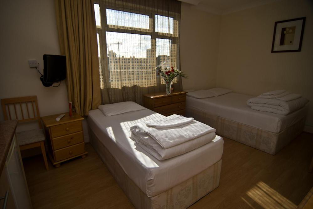 Gloucester Hotel