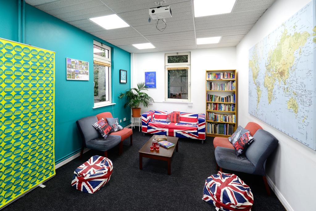 Pax Hostel *
