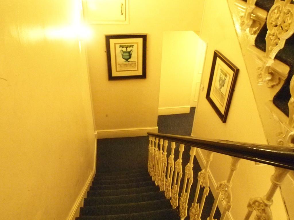 Kensington Flat *