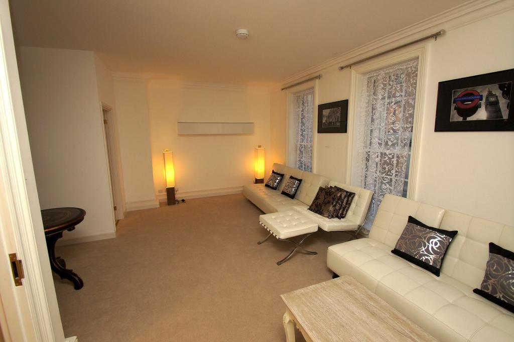 Piccadilly Circus Apartment London