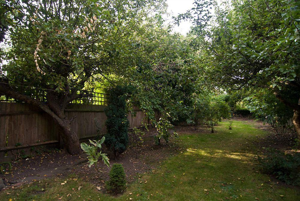 Five Kings Bed & Breakfast 2*