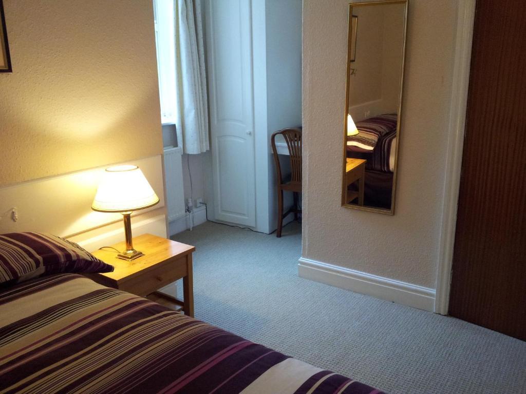 Brook Hotel 3*