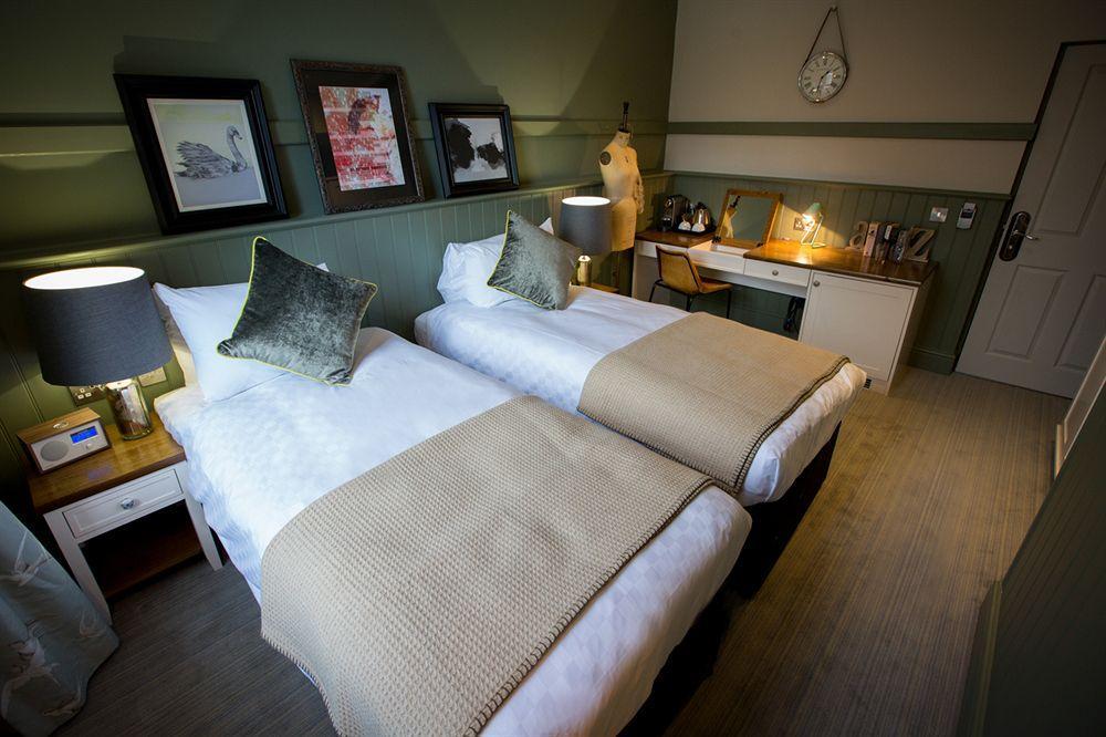 The Windmill 3*