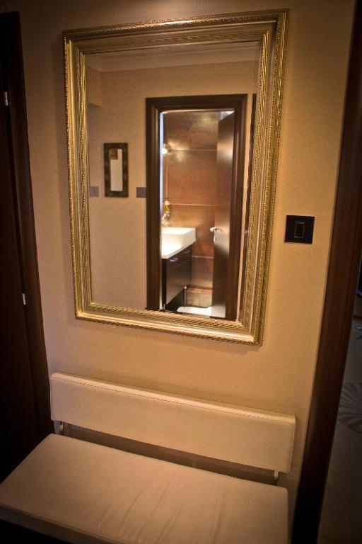 Churchill Apartment London