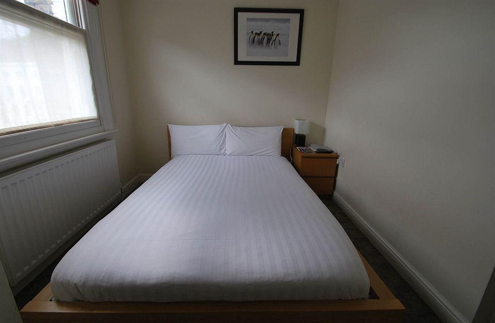 Guest house Clapham 4*
