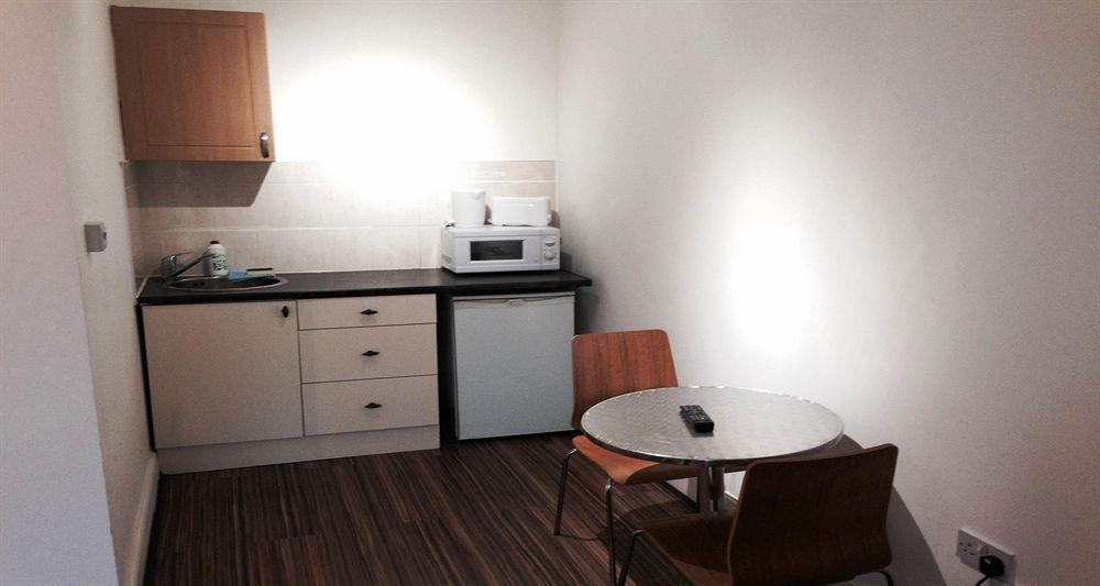 Holland Aparthotel London