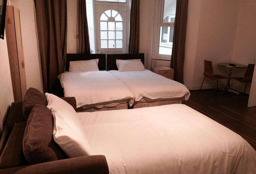 Holland Aparthotel London