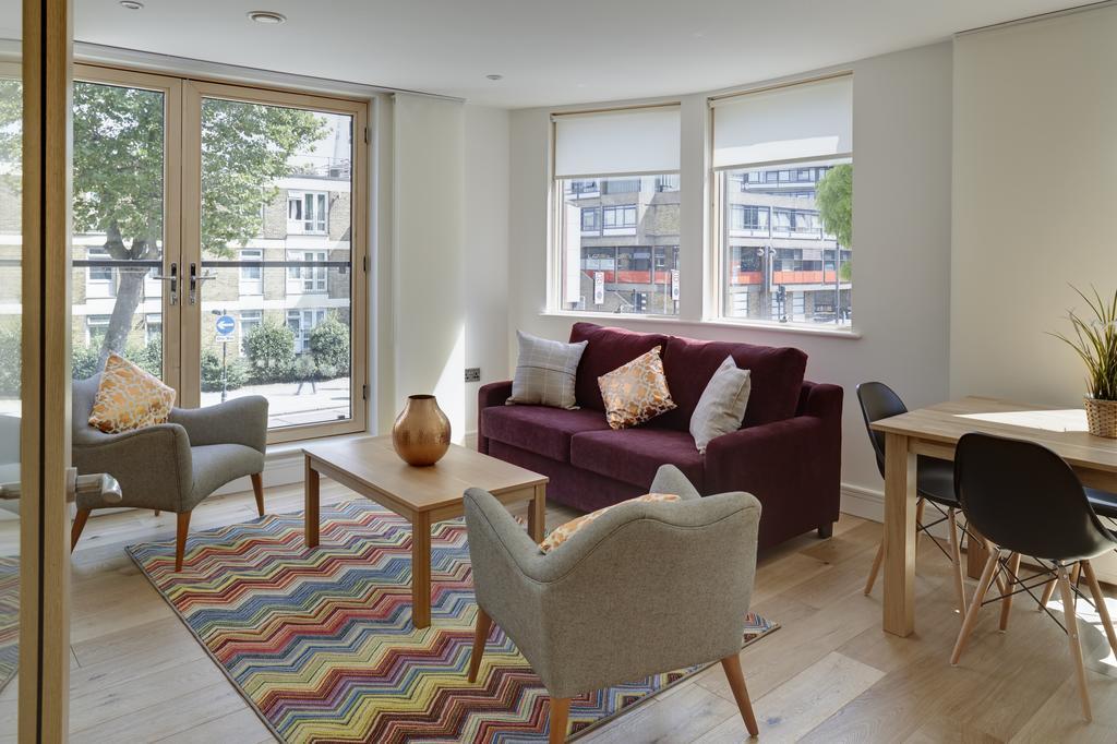 Lambeth North One Apartment *