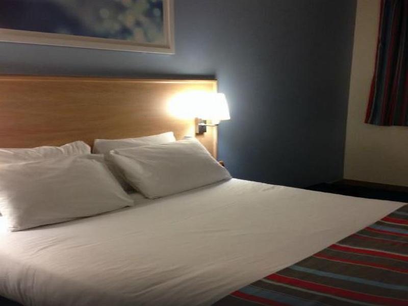 Travelodge Road