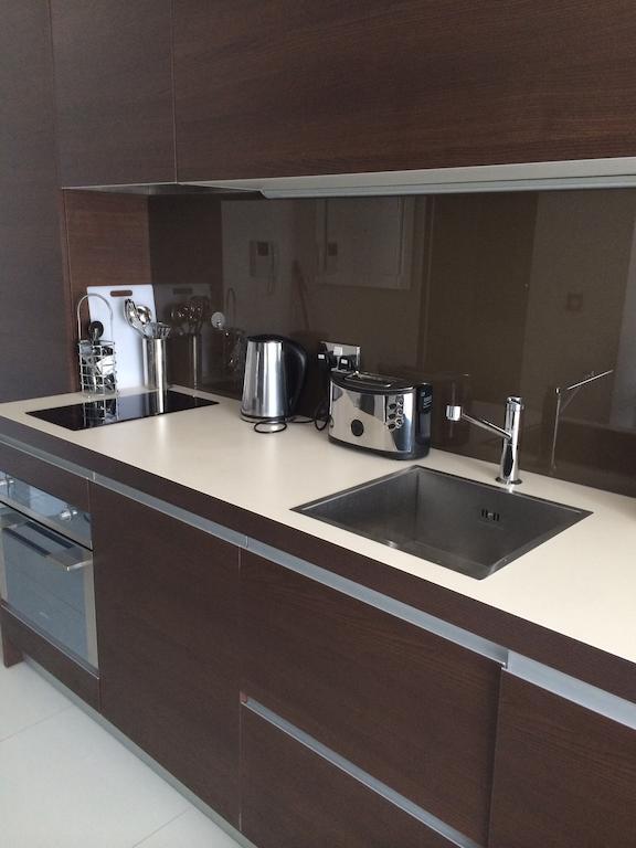 Albany House Central Apartment