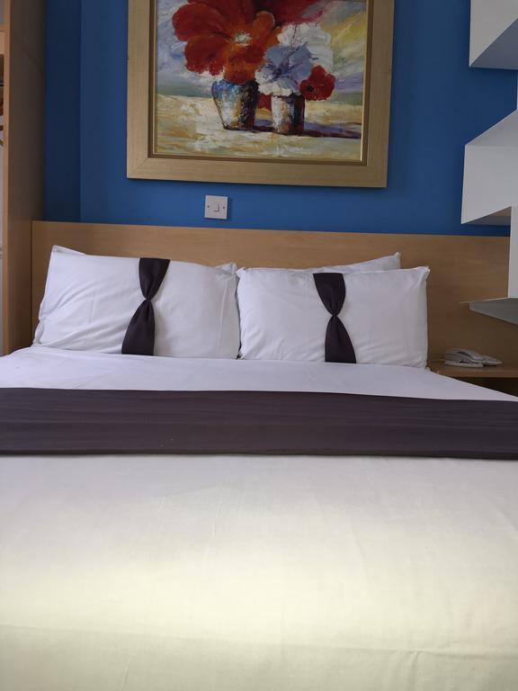 Hotel Clapham South Dudley London