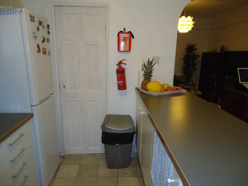 Apartment Leslie Road
