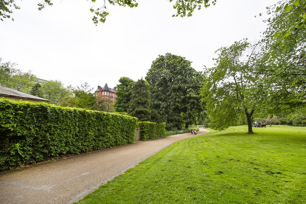 Hyde Park Gate