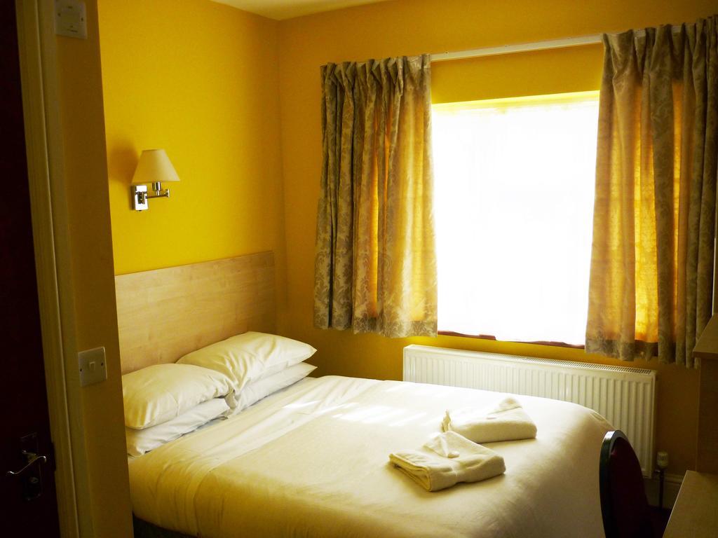 Hotell Acton Town 2*