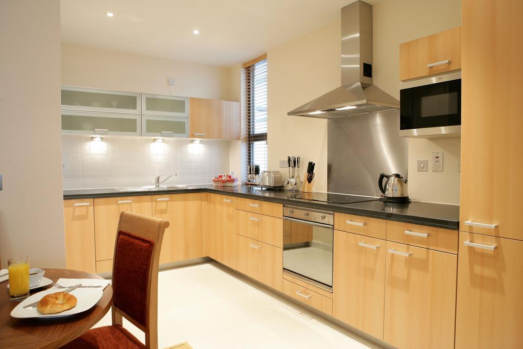 Apartahotel Marlin Stratford 4*