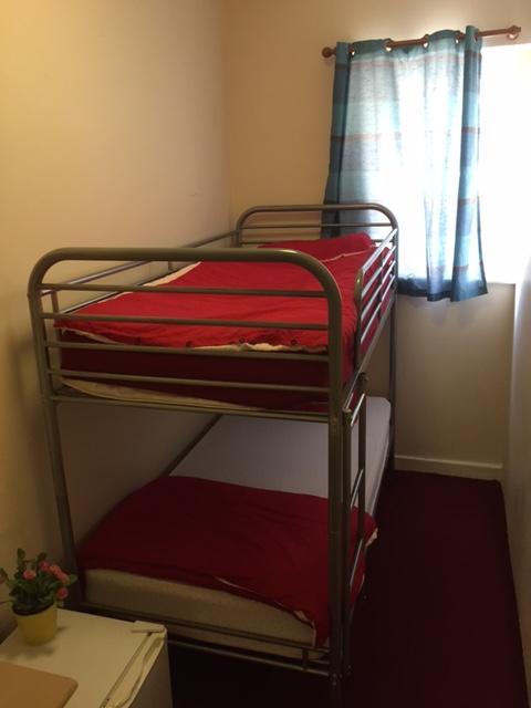 Hostel Quickie