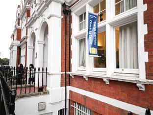 Hostel Evelyn Gardens *